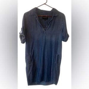 Very cute Jean dress. Size is XS fits more like S/M